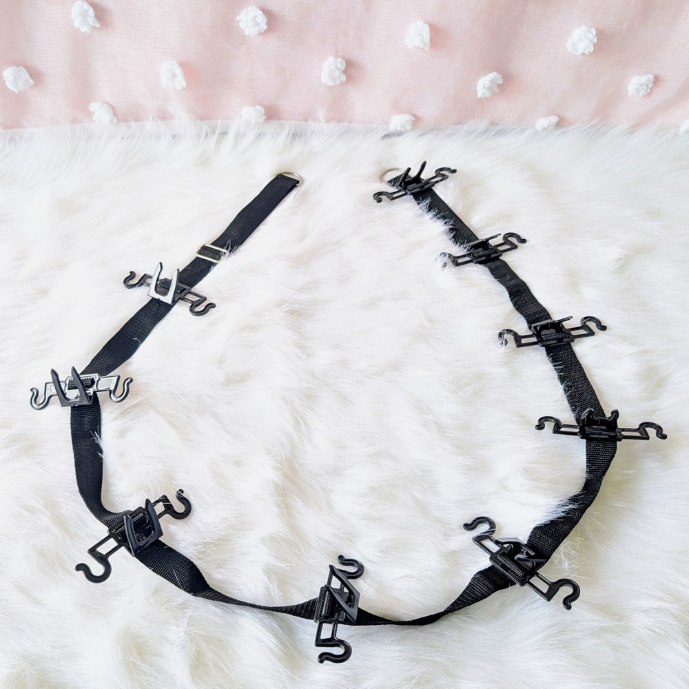 Black Adjustable Strap Hat Or Small Accessories Storage Holder Rack